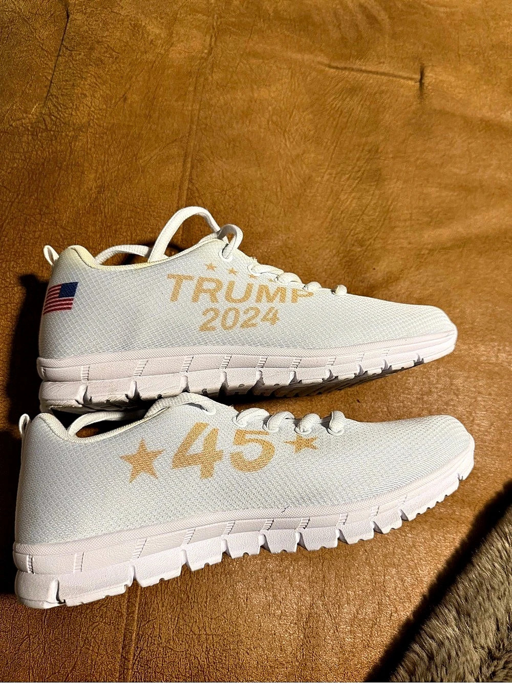 Trump Sneakers POTUS 45 White Knit Sneakers US 7 / EU 40